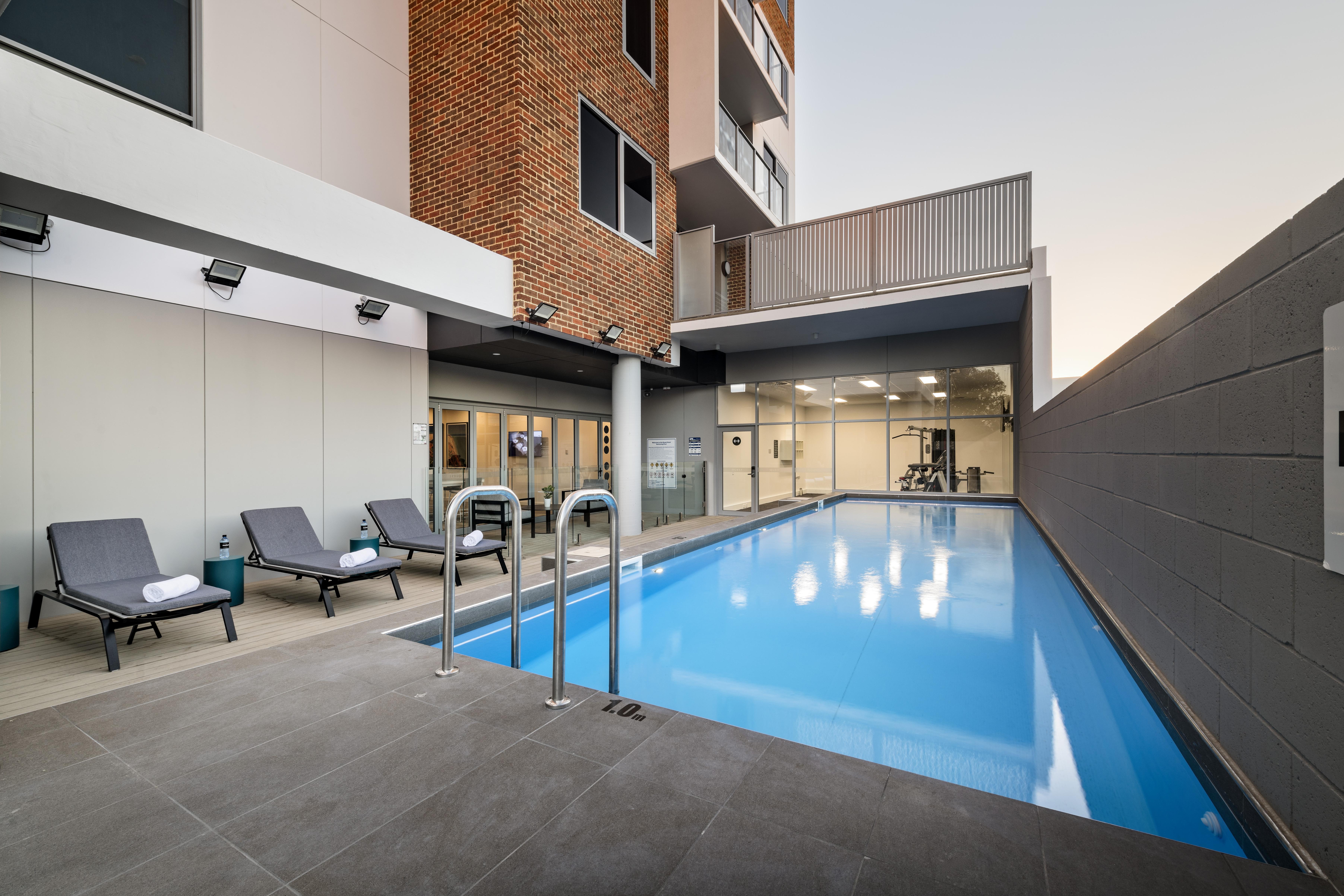 Quest Midland Aparthotel Eksteriør bilde